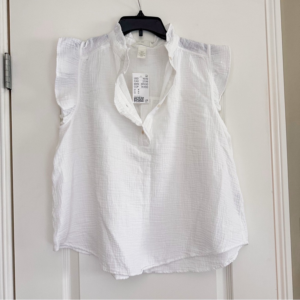 ✨4/$20 NWT Top